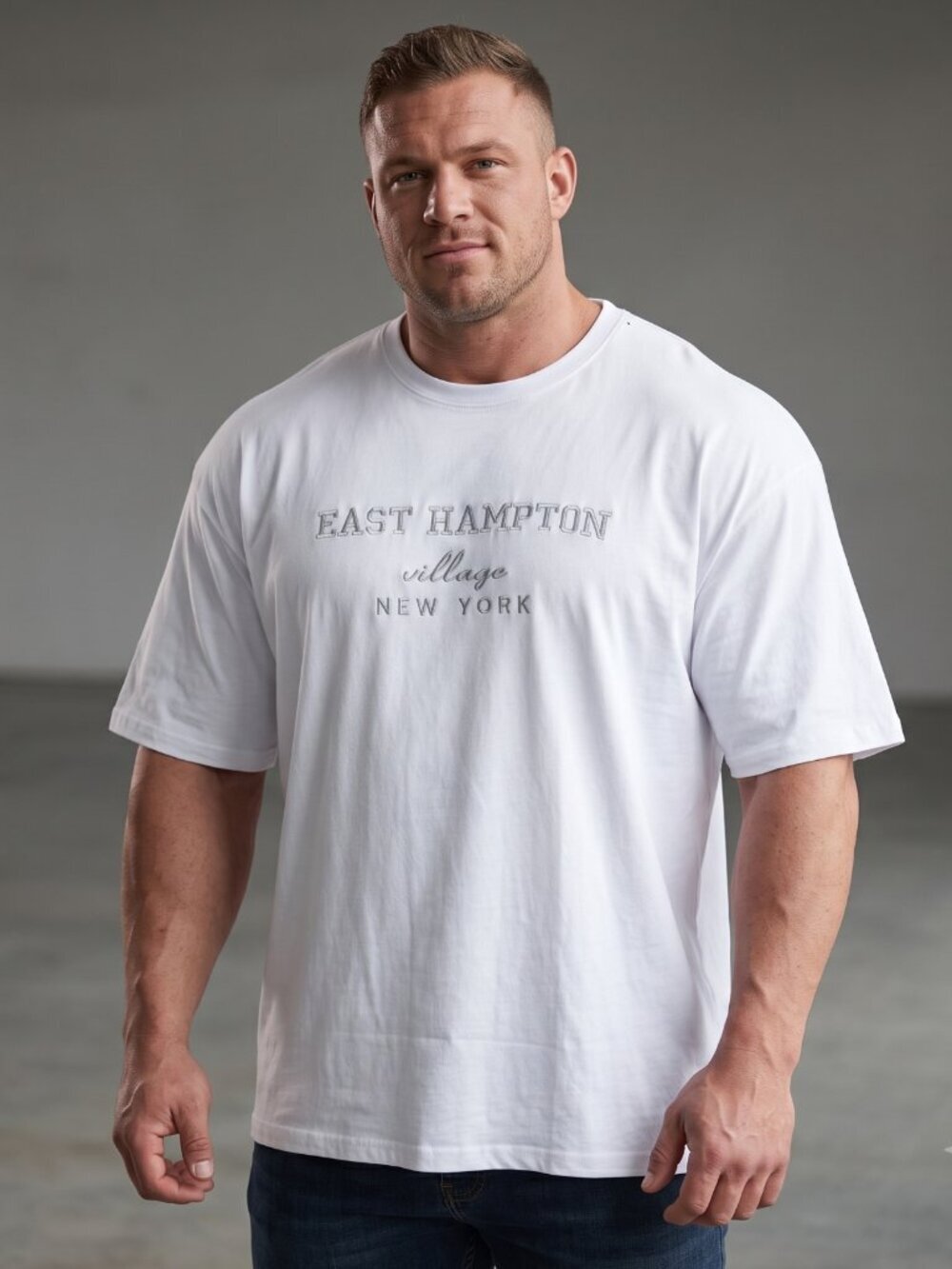 NWOT | East Hampton Village New York Graphic Print White Short Sleeve | Large